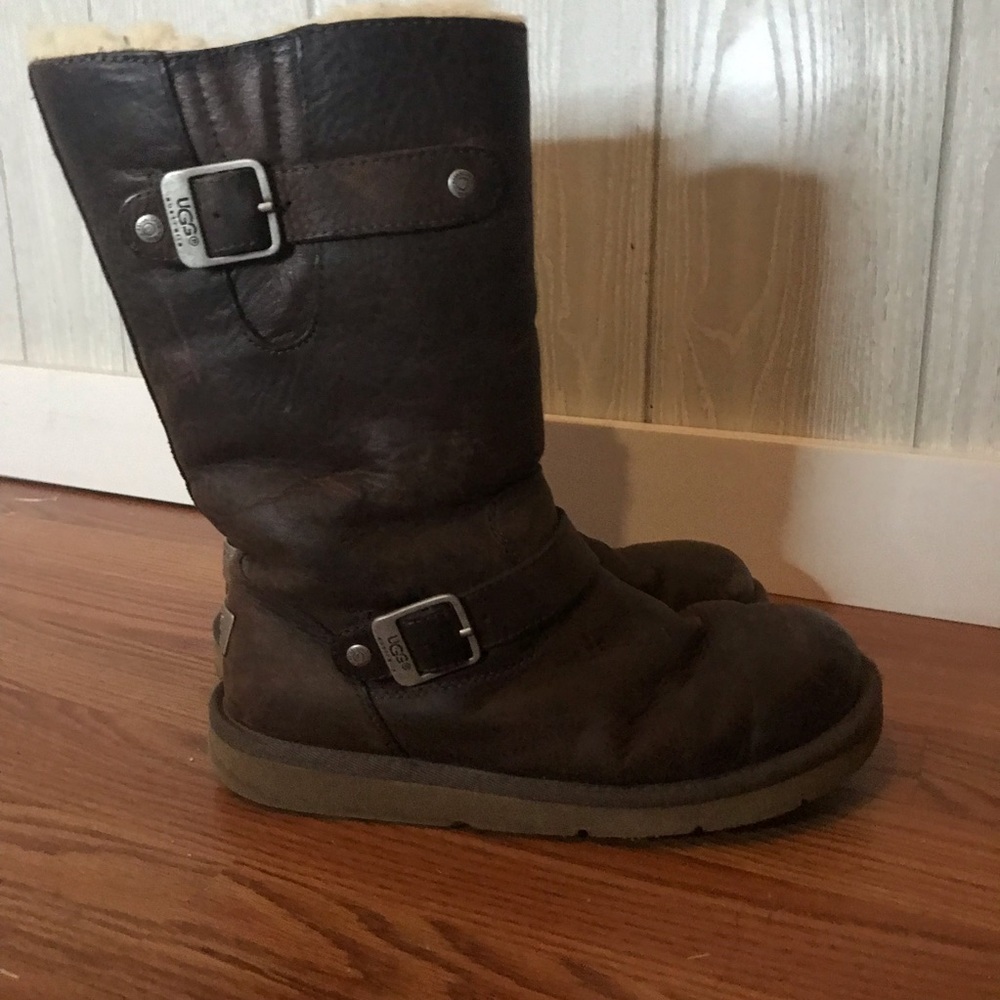 UGG Australia Brown Leather Kensington Boot - 7